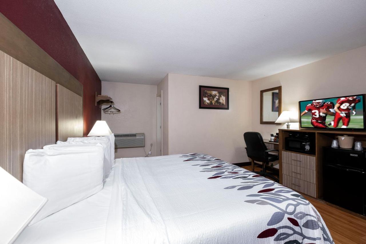 Red Roof Inn Neptune - Jersey Shore Eksteriør billede