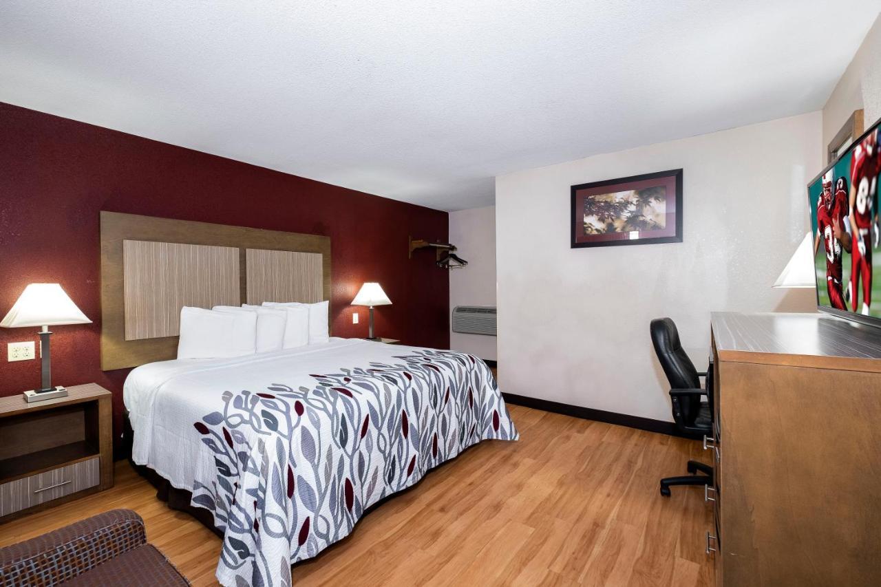 Red Roof Inn Neptune - Jersey Shore Eksteriør billede