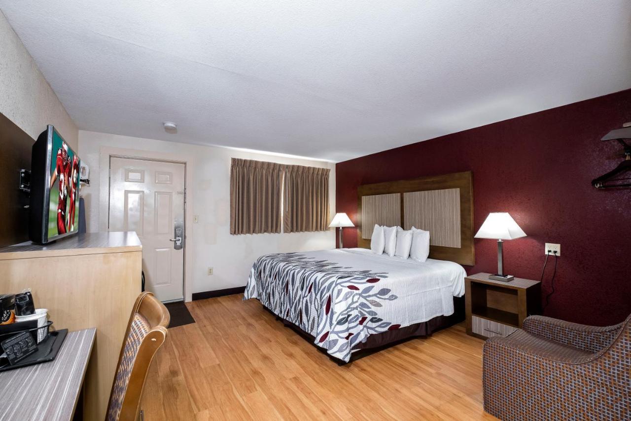 Red Roof Inn Neptune - Jersey Shore Eksteriør billede